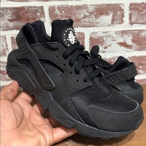 Nike Air Huarache Men's Sz 8 Running Shoes Triple Black Sneakers 318429-003